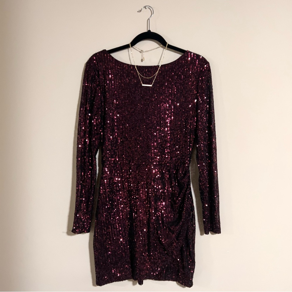 WINDSOR Sequin Mini Dress with Long Sleeves in Burgundy